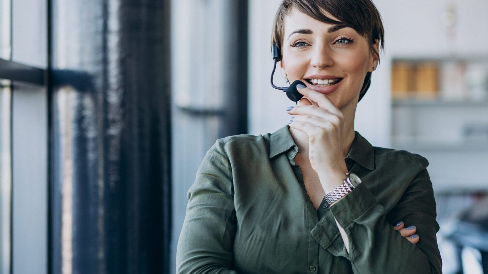 young women using VoIP and unified communications services in Metro Vancouver